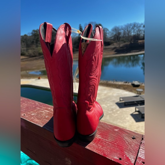 Vintage Designer Boots from the 90’s by Vittorio Ricci. All Leather Tops & Soles - Picture 2 of 6